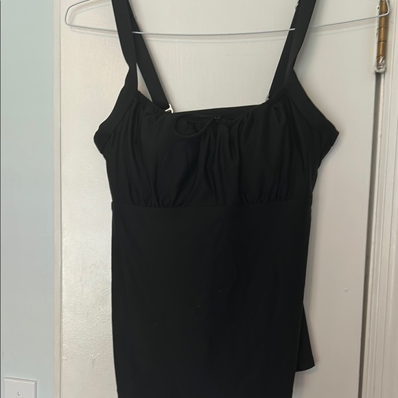 Lands' End Black bustier 2 piece Tankini with floral bottoms - Picture 1 of 7